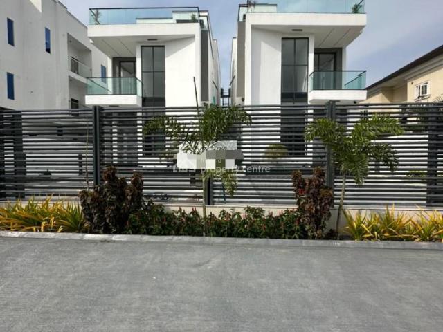 House for sale in Eti Osa, Lagos