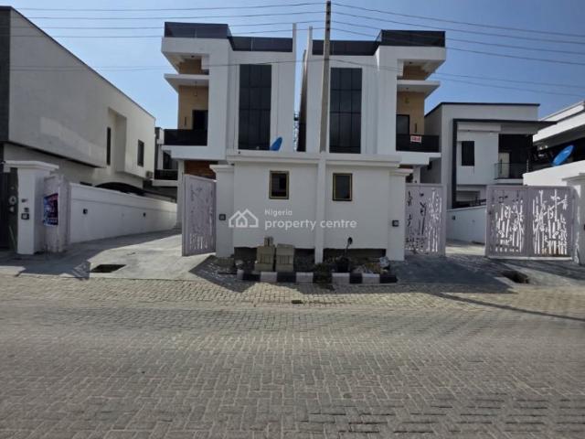 Detached duplex for rent in Eti Osa, Lagos