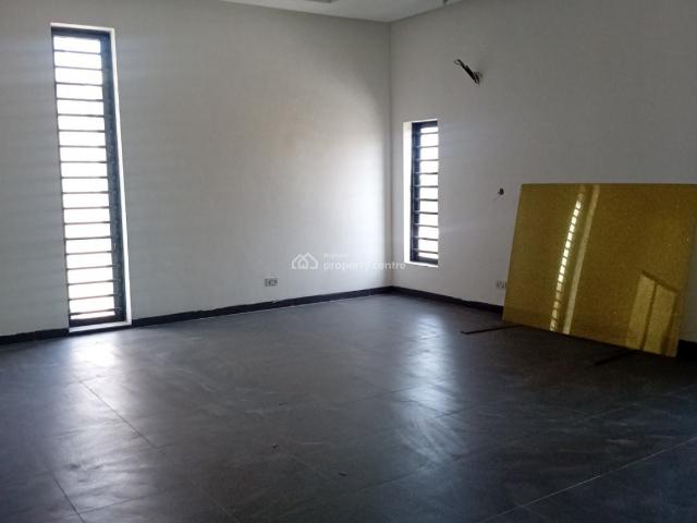 House for sale in Eti Osa, Abuja