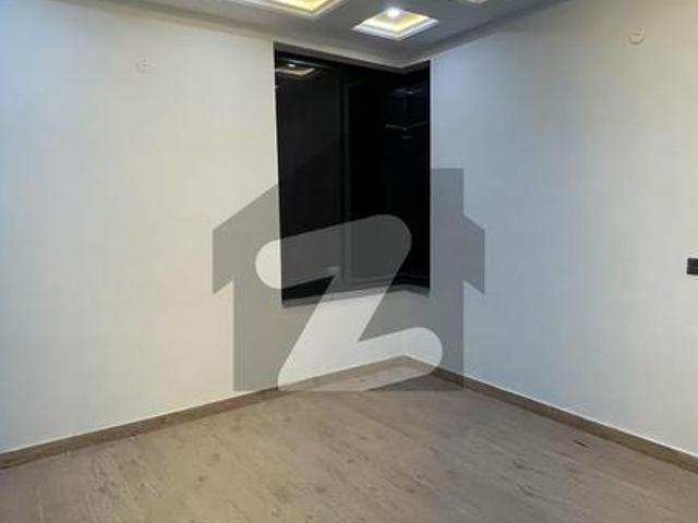 House for sale in Faisalabad, Islamabad Capital Territory