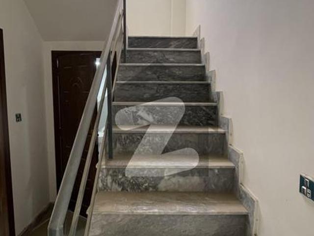 House for sale in تحصیل فیصل آباد شہر, فیصل آباد ڈویژن