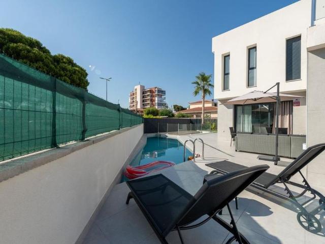 Casa en alquiler en Platja de Mutxavista, l'Alacantí