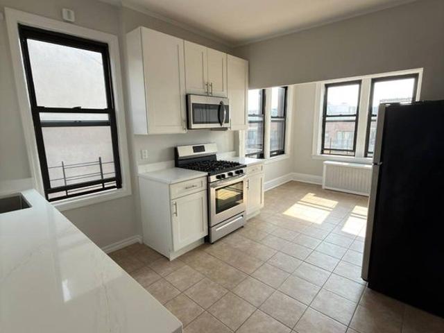 Detached House for rent in Queens, Arverne