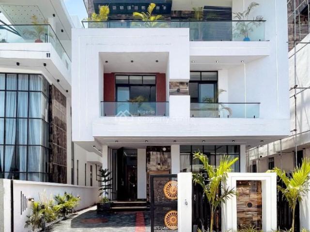 Detached duplex for sale in Lekki, Lagos