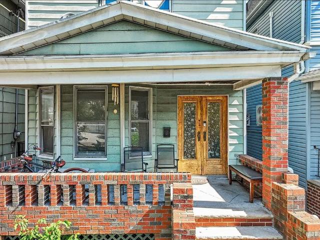 Detached House for sale in Queens, Arverne