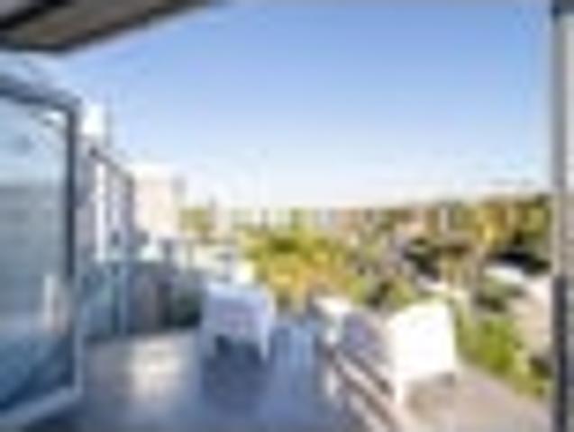 House for sale in Castor Bay