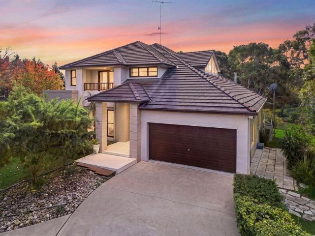 Cottage for sale in Sydney, New South Wales