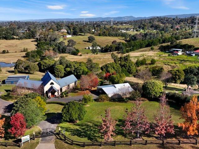 Cottage for sale in Sydney, New South Wales