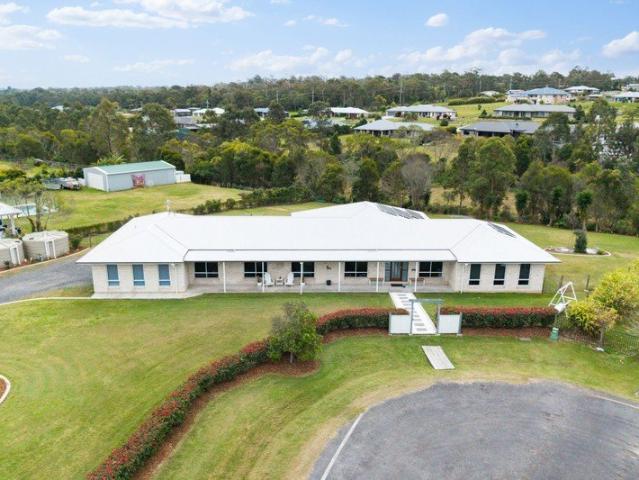 Cottage for sale in Toombul, Queensland