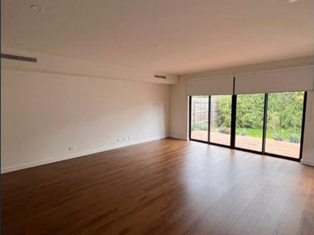 Townhouse for rent in Camerons Creek, Victoria