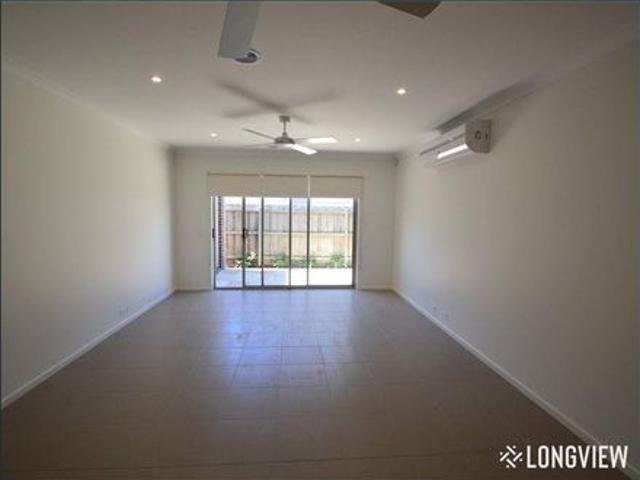Townhouse for rent in Camerons Creek, Victoria
