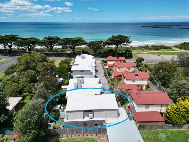 Townhouse for sale in Apollo Bay, Victoria
