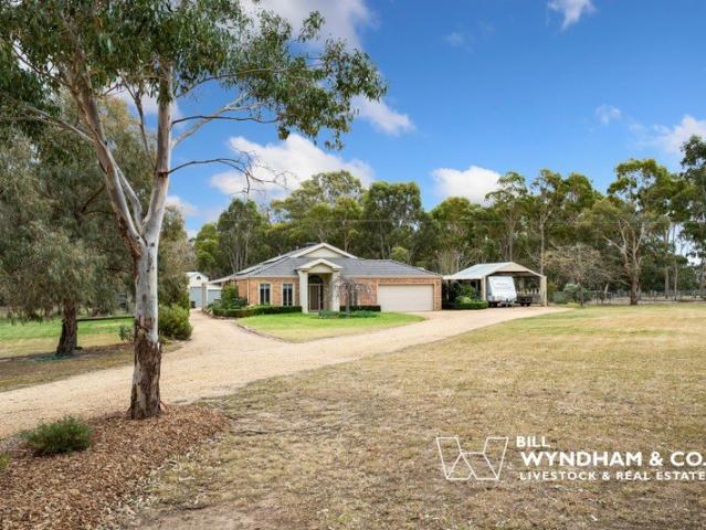 House for sale in Eagle Point, Victoria