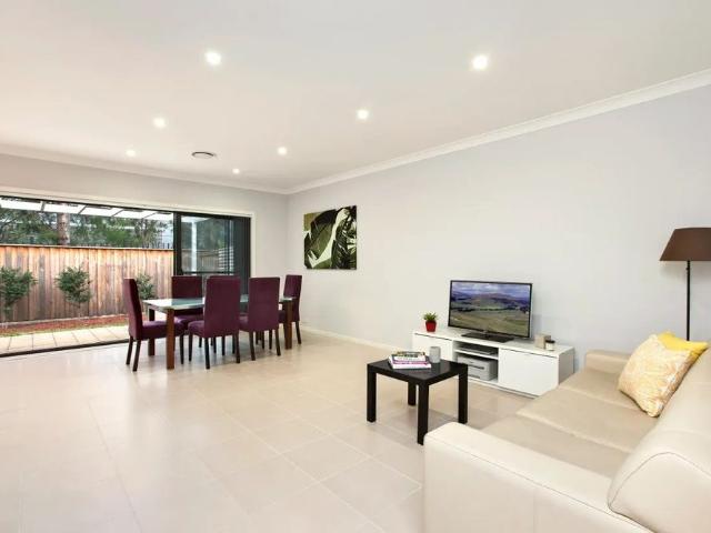 Townhouse for rent in Sydney, New South Wales