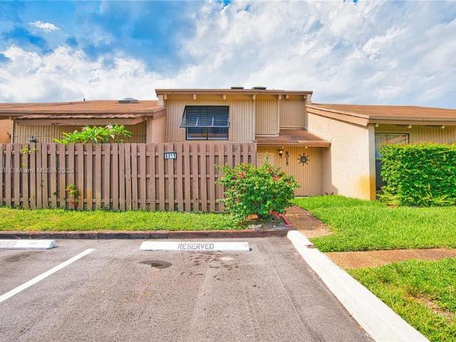 Townhouse for rent in Davie