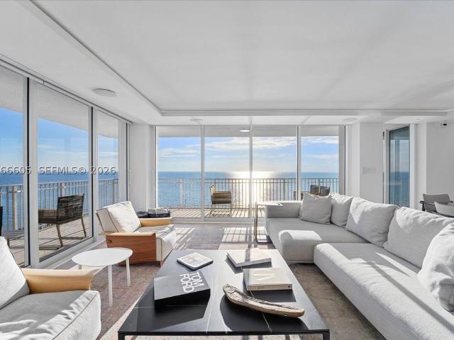 House for rent in Key Biscayne, Florida