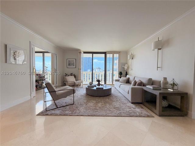 House for rent in Key Biscayne, Florida