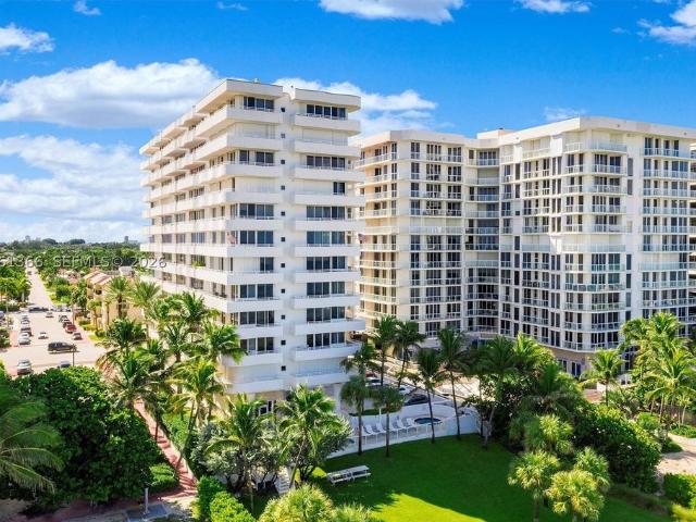 House for rent in Surfside, Florida