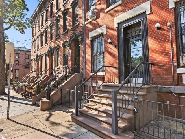 House for sale in Hudson, New Jersey