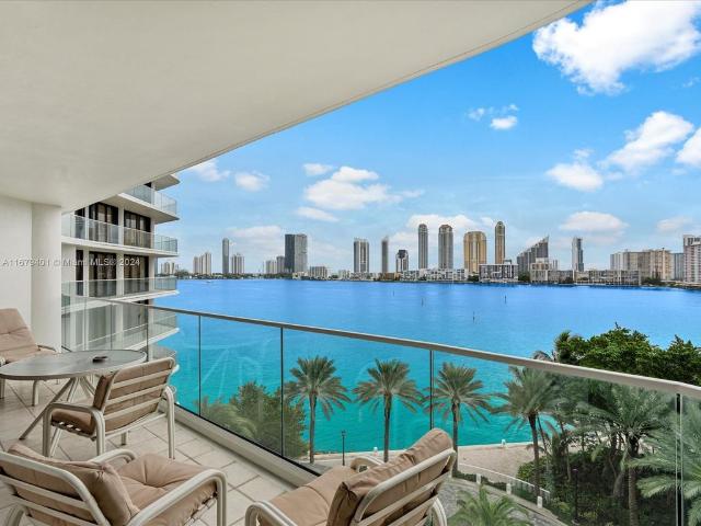 House for sale in Aventura, Florida