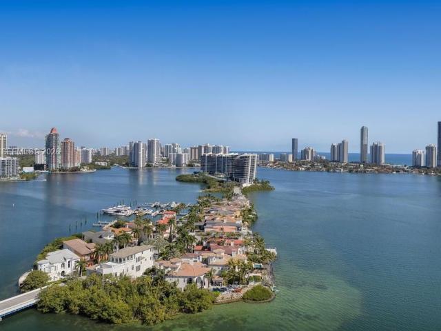 House for sale in Aventura, Florida