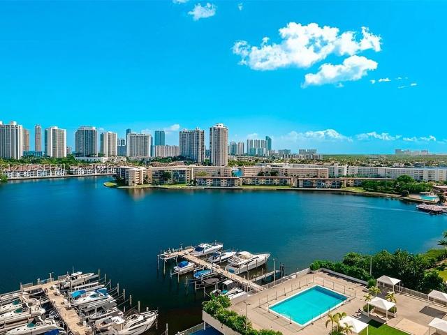 House for sale in Aventura, Florida