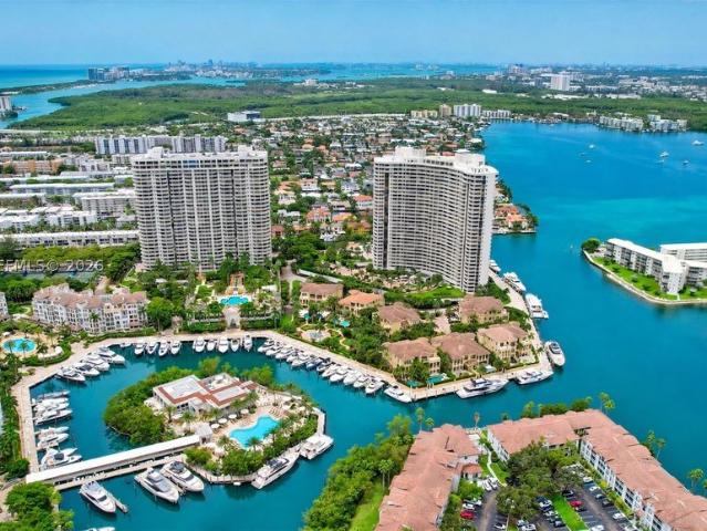 House for sale in Aventura, Miami-Dade County