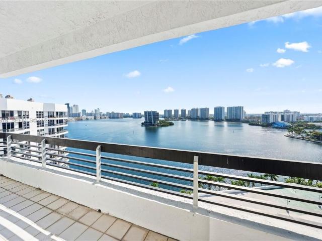 House for sale in Aventura, Florida