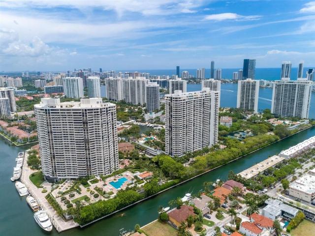House for sale in Aventura, Florida
