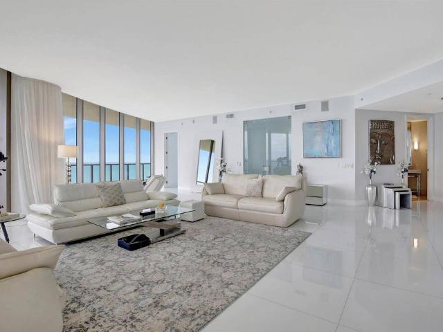 House for sale in Bal Harbour