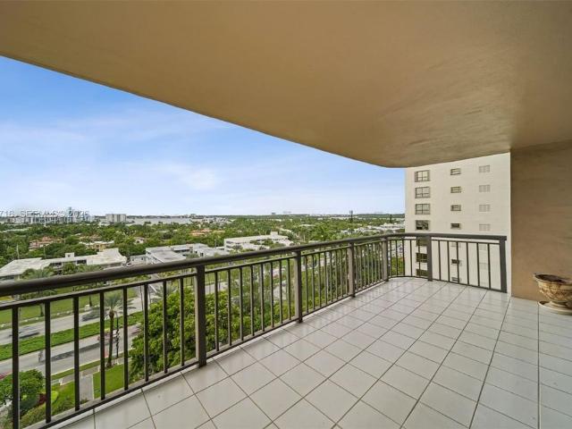 House for sale in Bal Harbour Village, Miami-Dade County