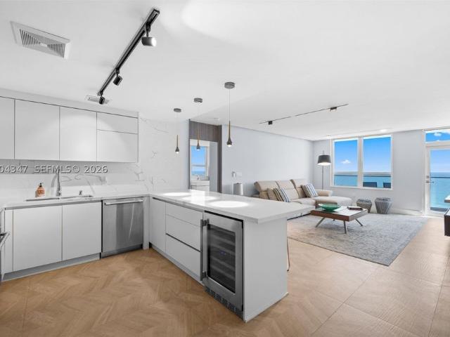 House for sale in Bal Harbour Village, Miami-Dade County