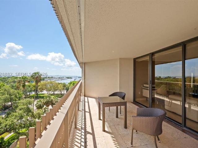 House for sale in Coconut Grove, Miami