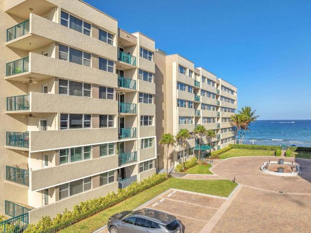 House for sale in Hillsboro Beach, Florida