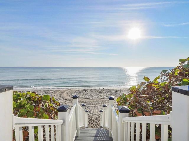 House for sale in Hillsboro Beach