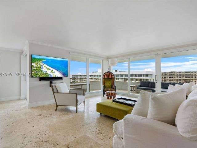 House for sale in Key Biscayne, Miami-Dade County