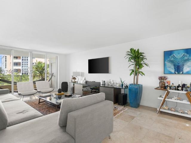 House for sale in Key Biscayne, Miami-Dade County