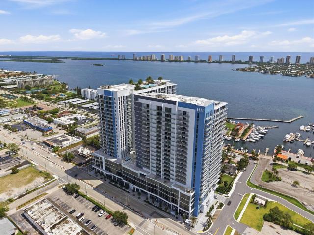 House for sale in Lake Park, Palm Beach County