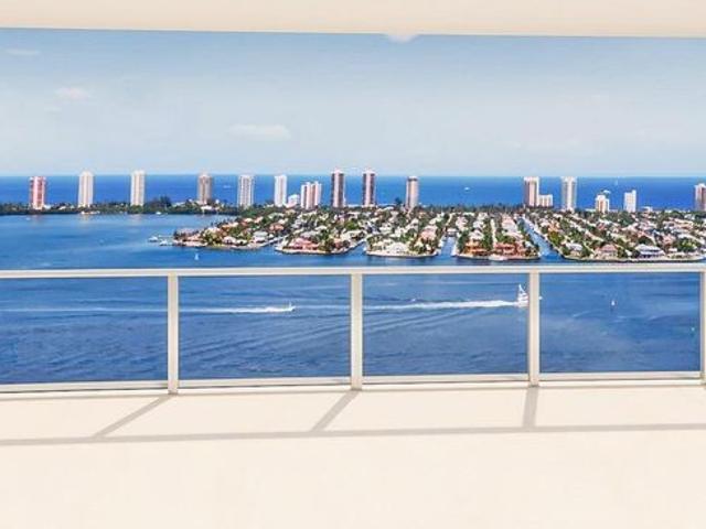 House for sale in Lake Park, Florida