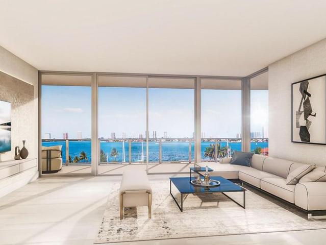 House for sale in Lake Park