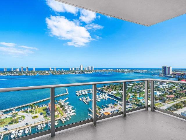 House for sale in Lake Park, Palm Beach County