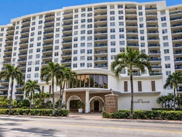 House for sale in Miami Beach, Miami-Dade County