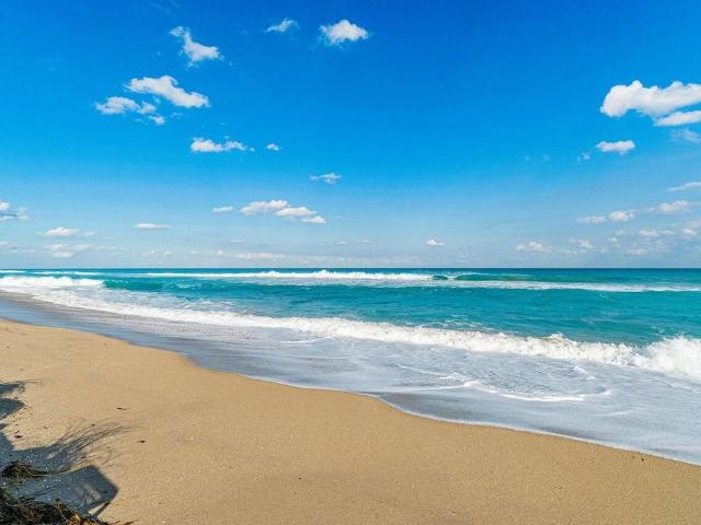House for sale in Palm Beach, Palm Beach County