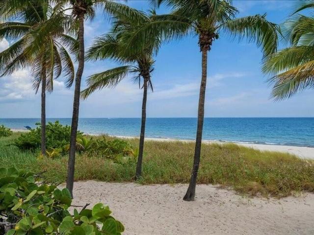 House for sale in Pompano Beach, Florida