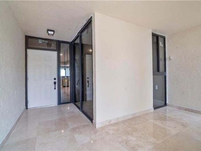 House for sale in Pompano Beach, Florida