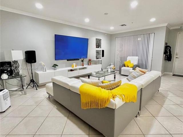 House for sale in Sunrise, Broward County