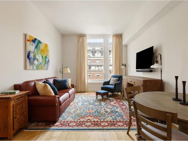 Apartment for sale in Arverne, New York