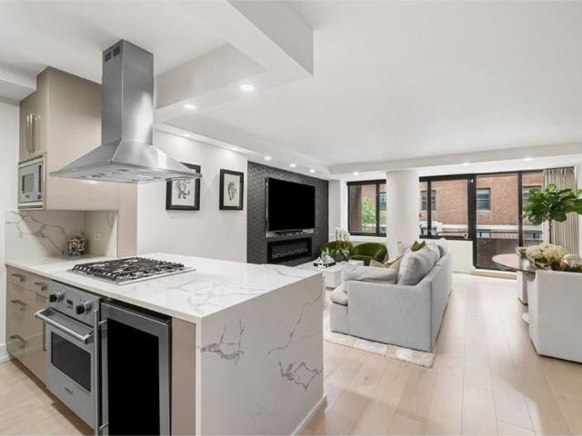 Apartment for sale in Arverne, New York