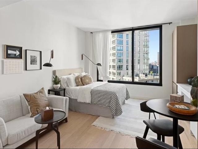 Apartment for sale in Queens, Arverne