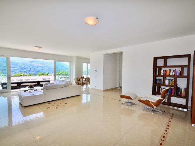 Apartment kaufen in Collina d'Oro, Tessin
